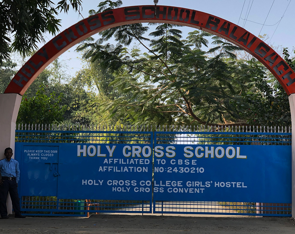 Holy Cross School, Rajganj